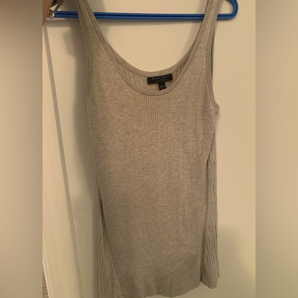 Banana Republic Tops - Picture 1 of 4